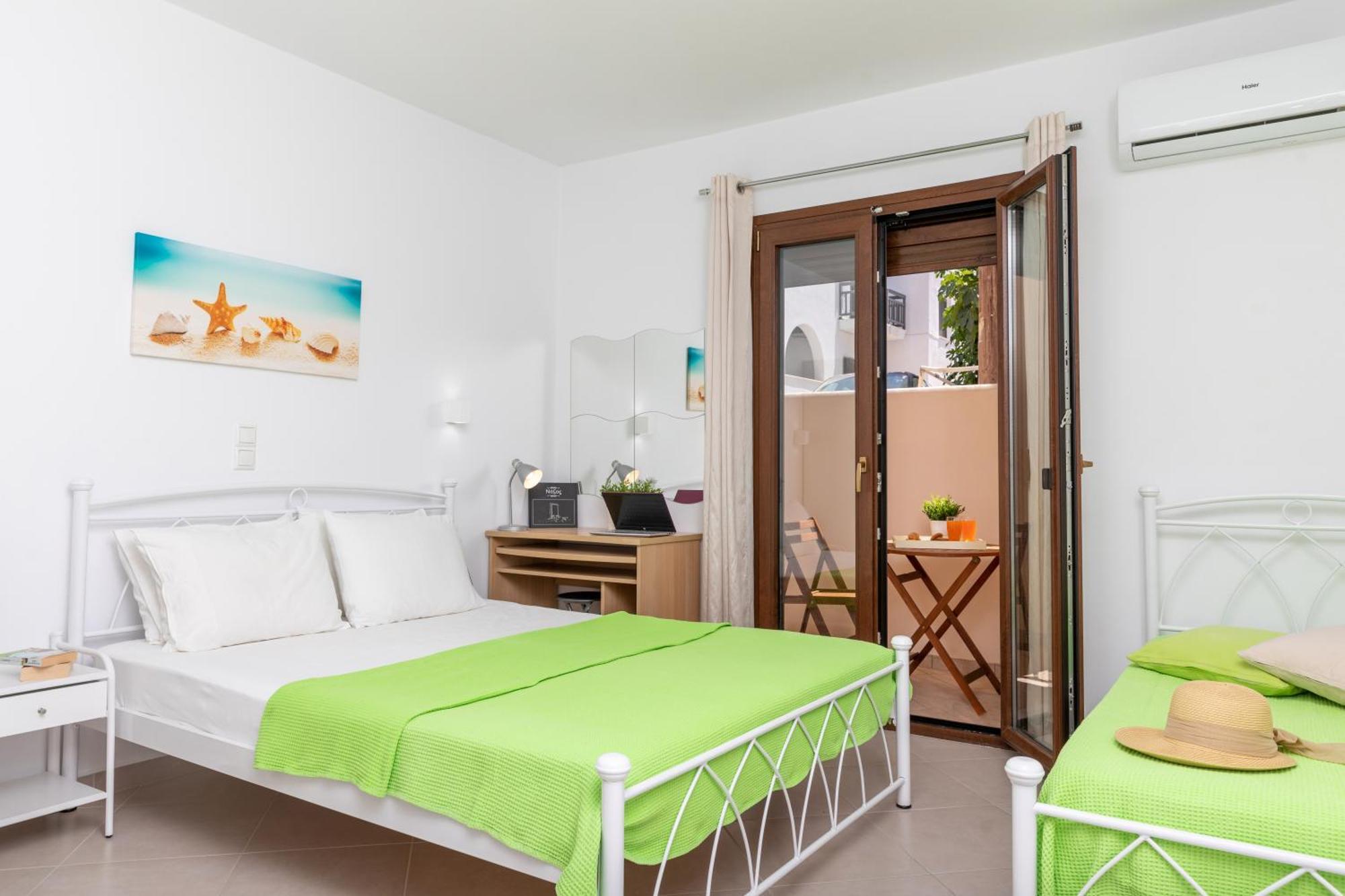 Naxos Diamond Studios Apartments Naxos City Room photo