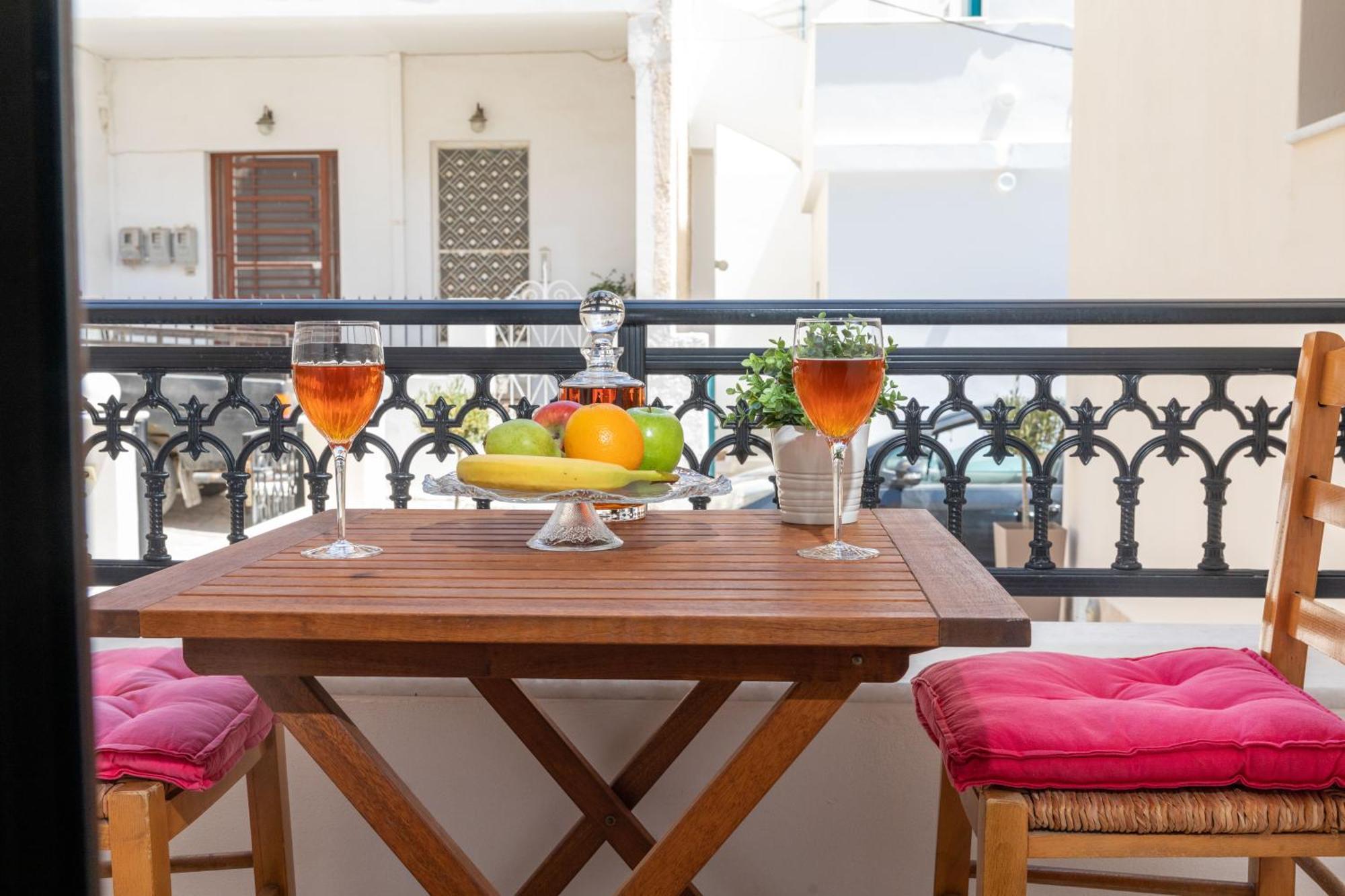 Naxos Diamond Studios Apartments Naxos City Room photo