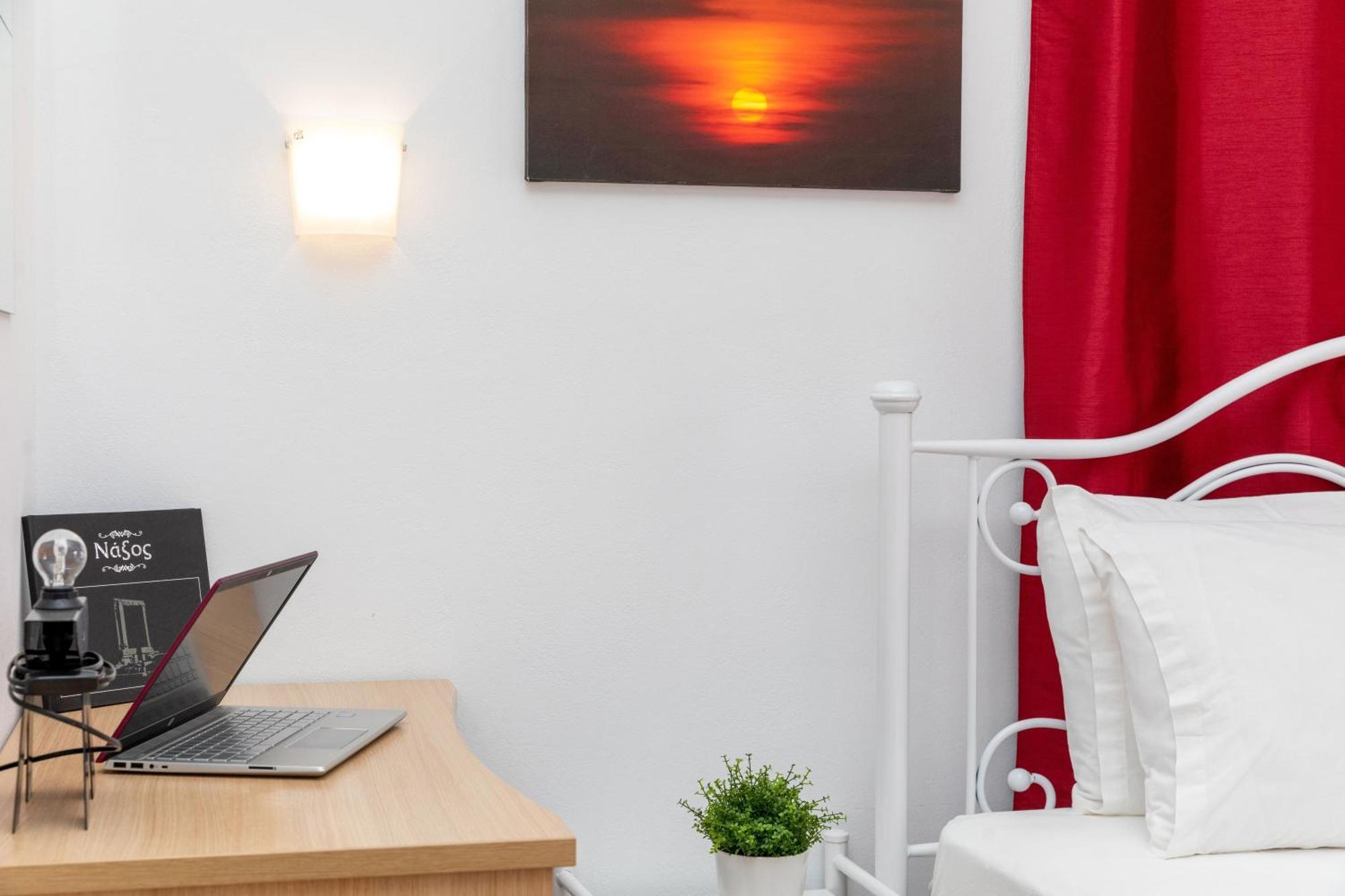 Naxos Diamond Studios Apartments Naxos City Room photo